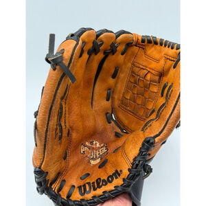 Wilson A0352 P125 12.5” “The College” Baseball Glove Genuine Leather RHT – Nice